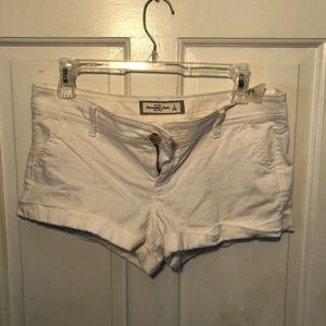 White Abercrombie and Fitch shorts